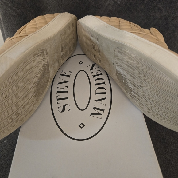 Steve Madden Nude Shoes - Picture 4 of 6